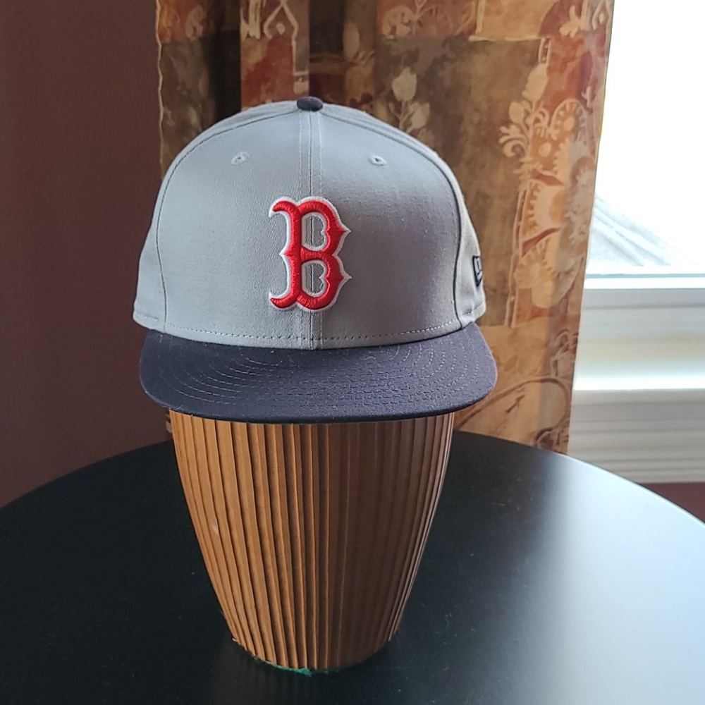 Boston Red Sox strap back hat